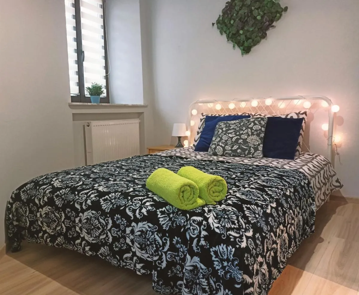 Apartament Granatowy Świętoduska 12 — 7