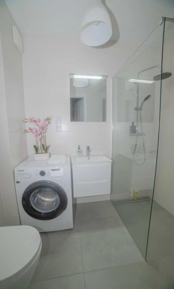 Apartament J3 z dużym balkonem — 5