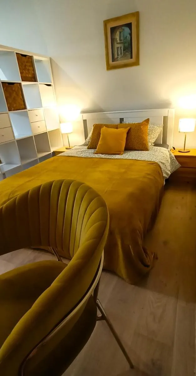 Apartament ZŁOTY Świętoduska 12 — 2