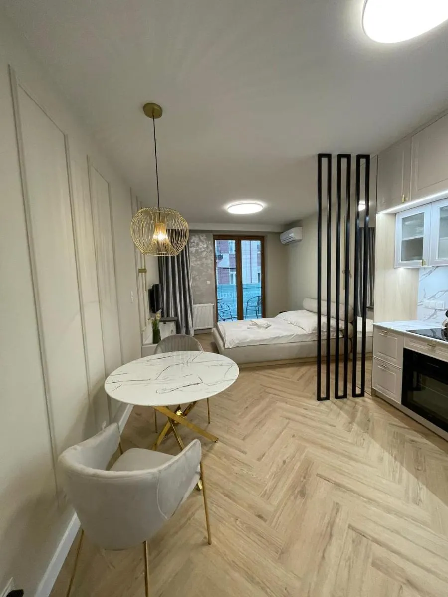 Apartamenty Ogród Saski 13 — 4