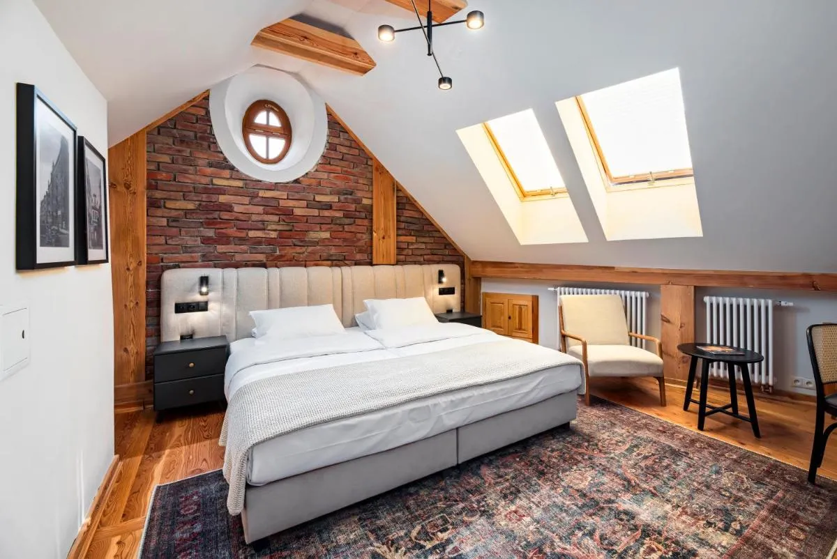EASY RENT Apartments- Fontana Boutique — 3