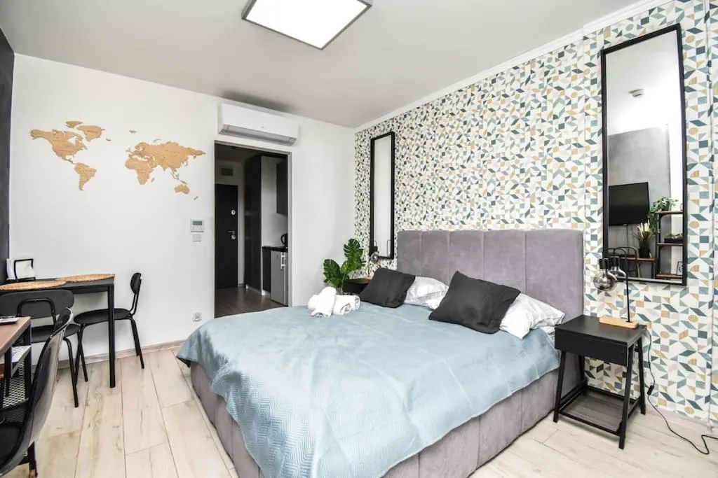 EASY RENT Apartments- Smart 705, 24h Check-in — 3