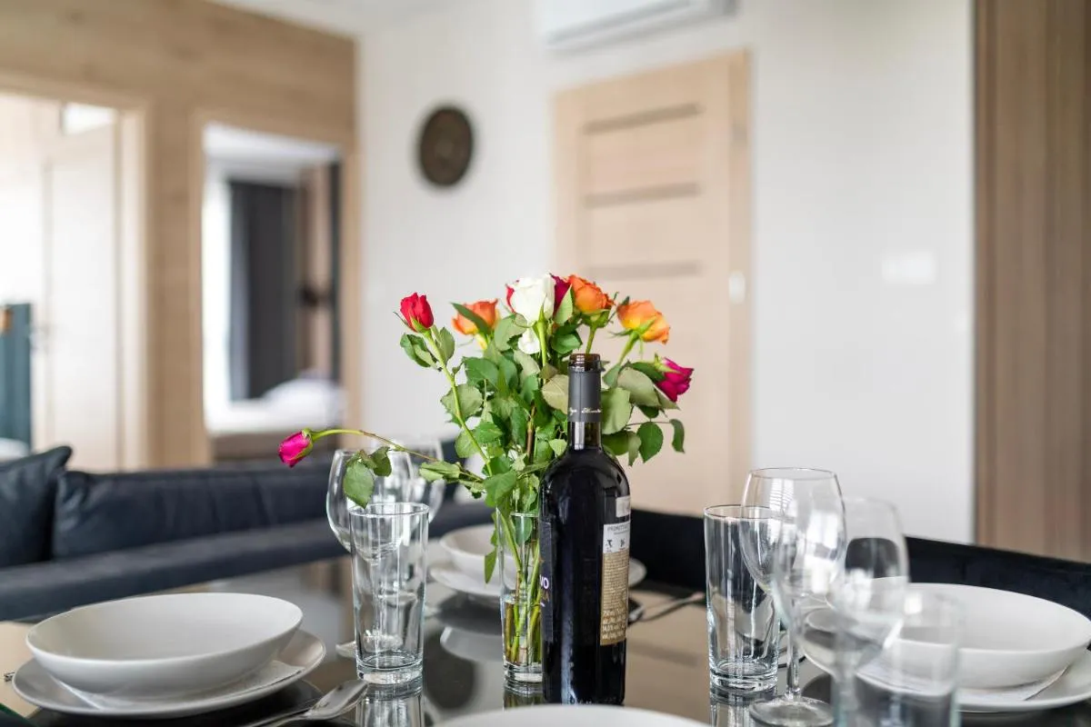 EASY RENT Apartments – Kompozytorów Old Town View, Free Parking, 24h Check-in — 7