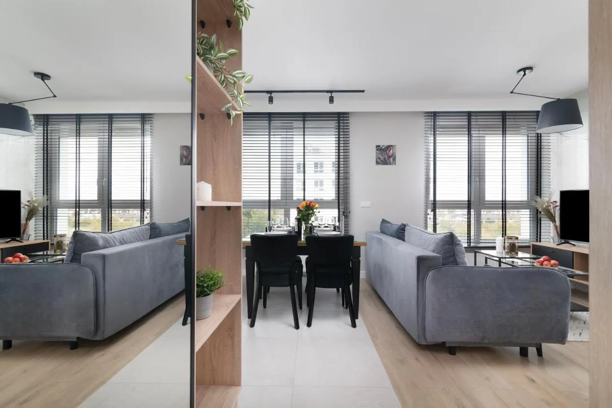 EASY RENT Apartments – Kompozytorów Old Town View, Free Parking, 24h Check-in — 4