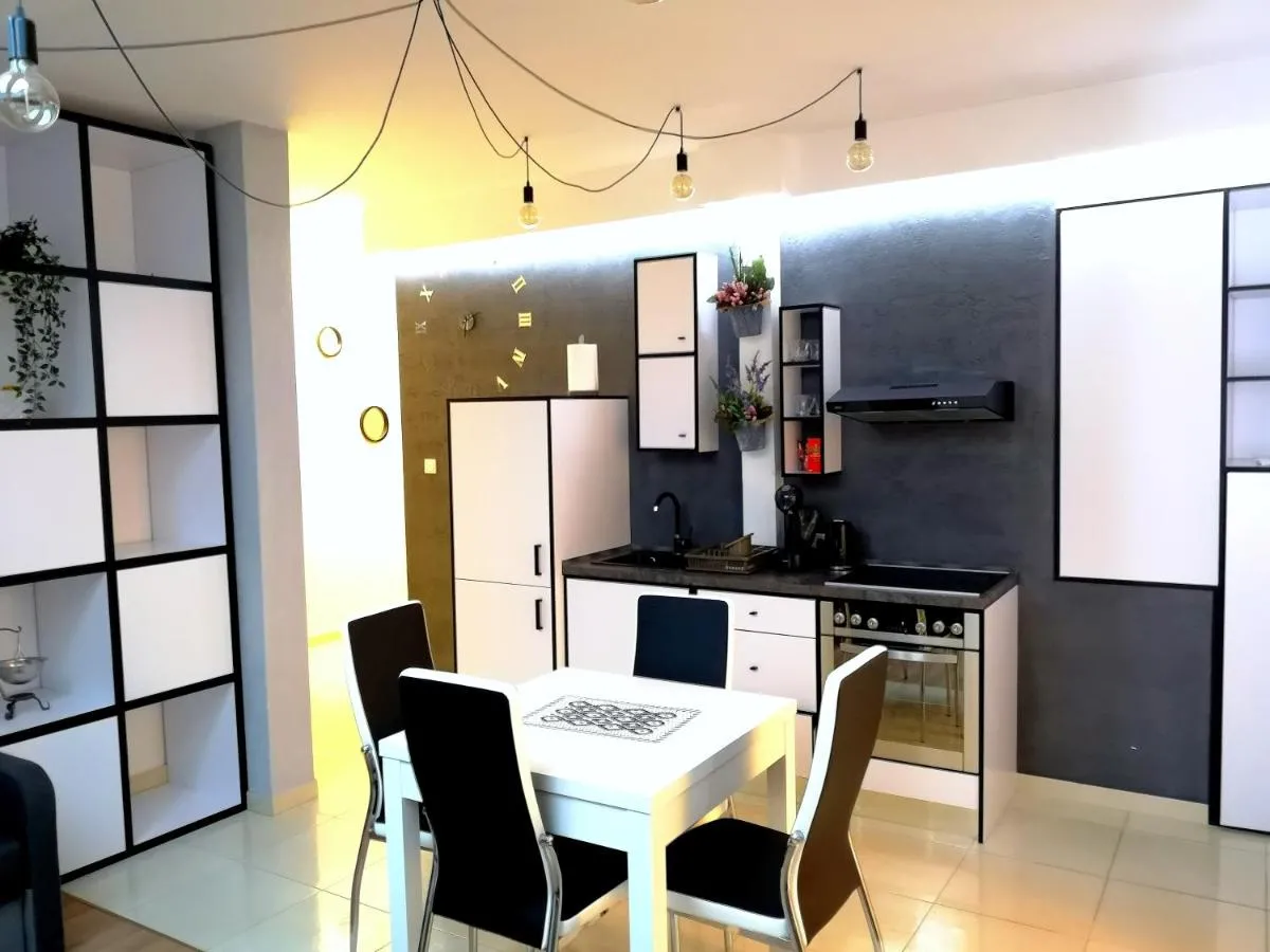 EASY RENT Apartments – LOFT, Centrum 24h Check-in — 5