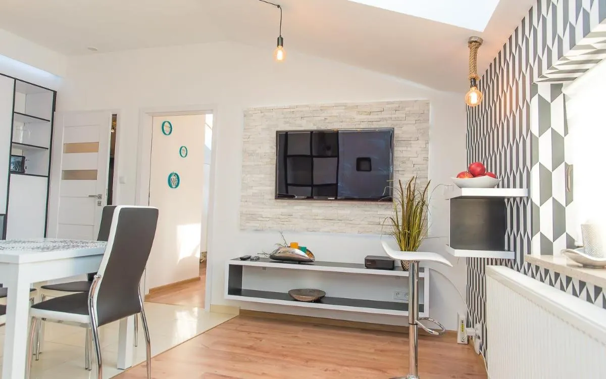 EASY RENT Apartments – LOFT, Centrum 24h Check-in — 3