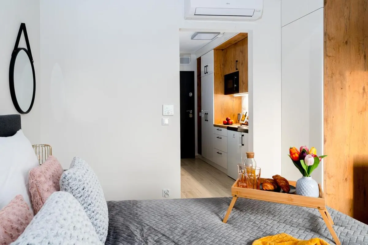 EASY RENT Apartments – Smart, 24h Check-in — 7