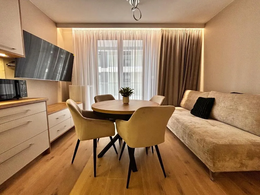 EASY RENT- Jasna Street Centrum, 24h Check-in