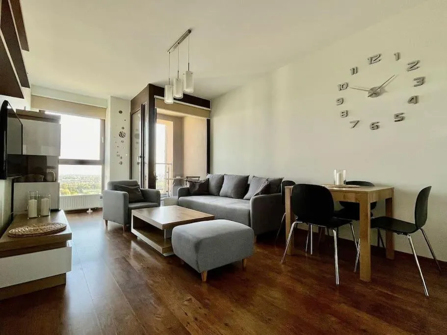 EASY RENT- Metropolitan 2 Free Parking, Hala Globus, 24h Check-in, Zana — 3