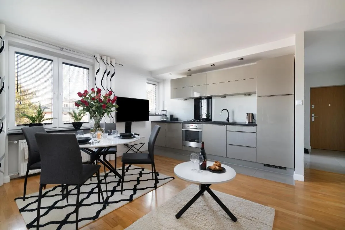 EASY RENT- RAYSKIEGO 24h Check-in — 4