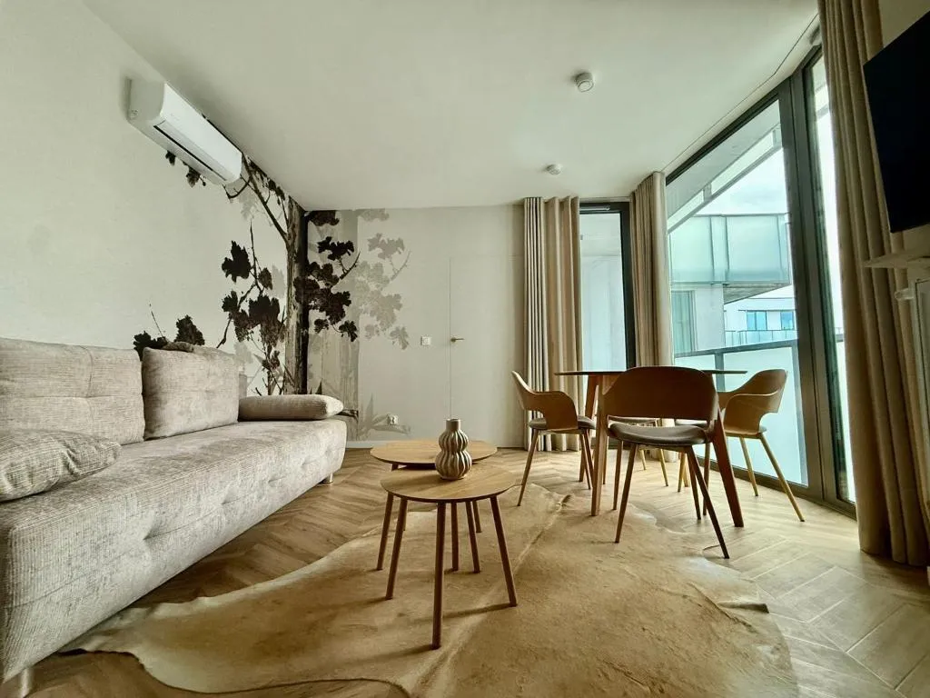 EASY RENT- Reduta 181 CityCenter 24h Check-in