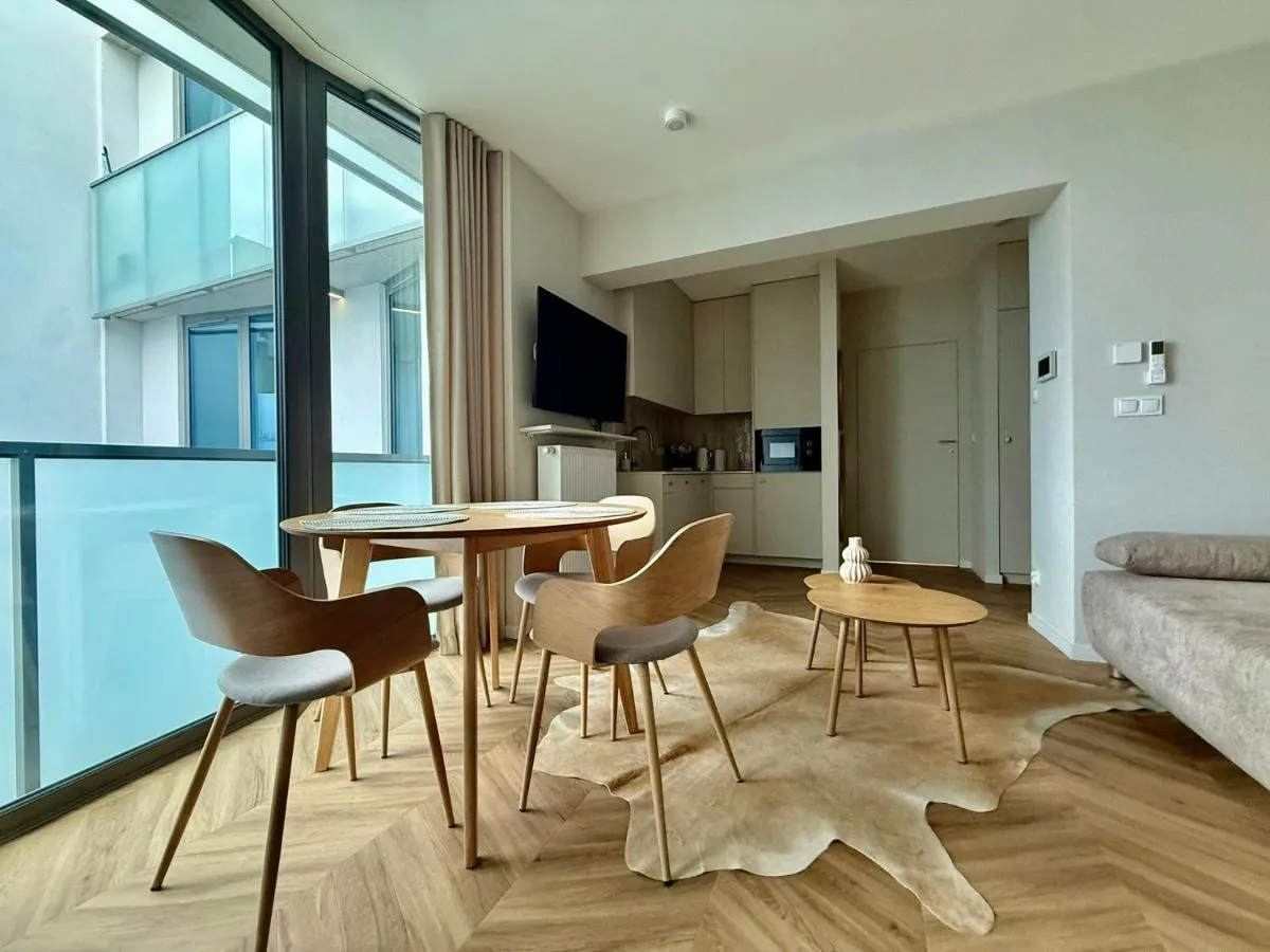 EASY RENT- Reduta 181 CityCenter 24h Check-in — 3