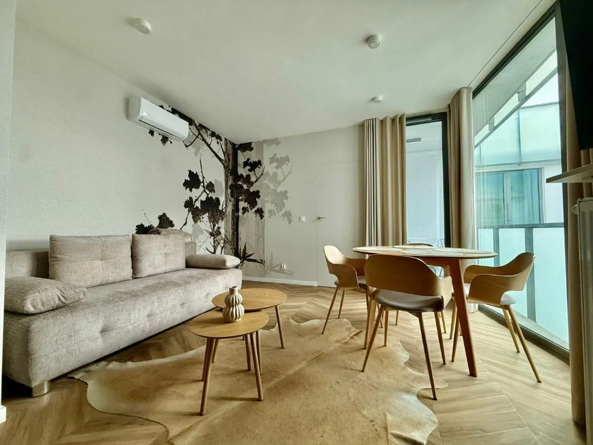 EASY RENT- Reduta 181 CityCenter 24h Check-in — 4