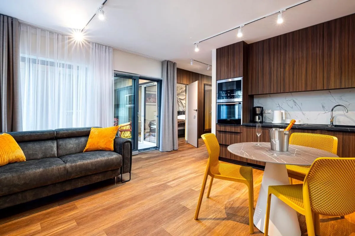 EASY RENT- The Art, Centrum, Free Parking — 2