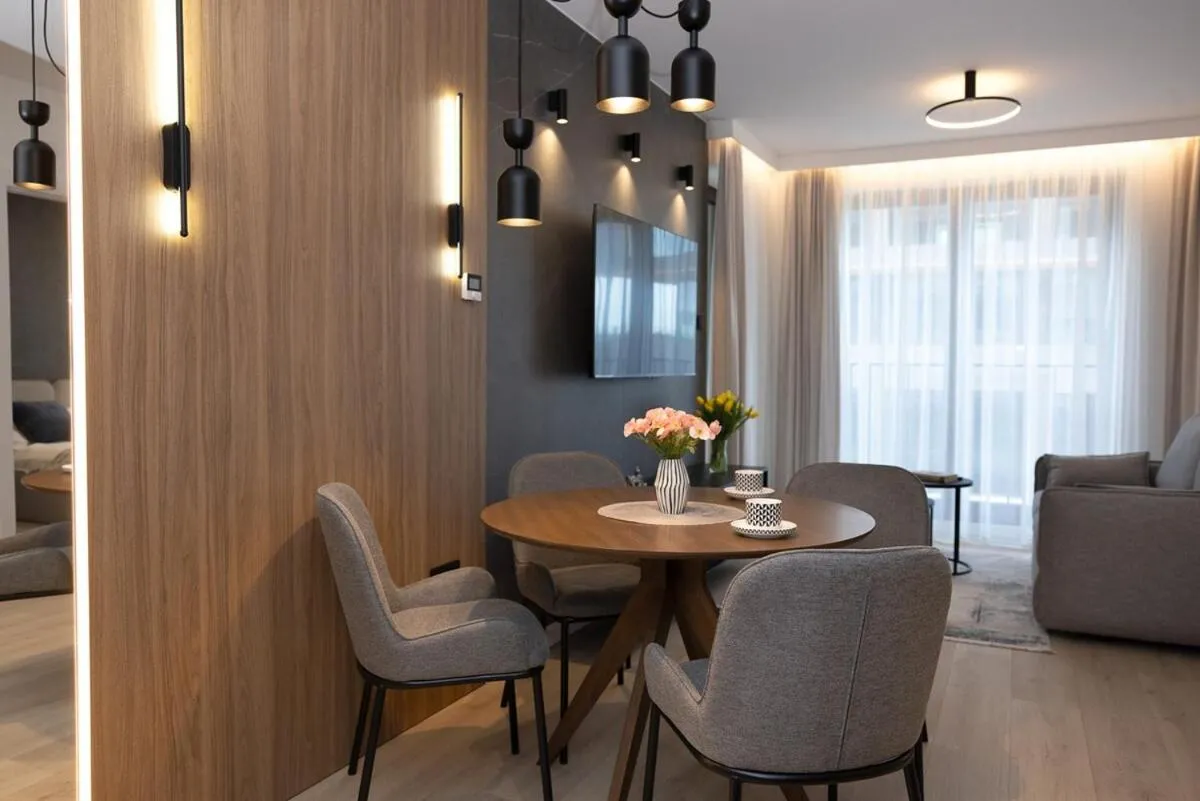 EASY RENT- Wieniawska4U Centrum, Free Parking — 4