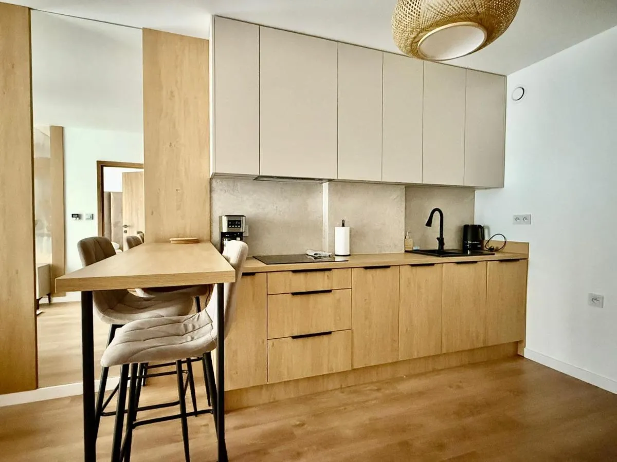 EASY RENT- Wieniawska 11 Centrum — 2
