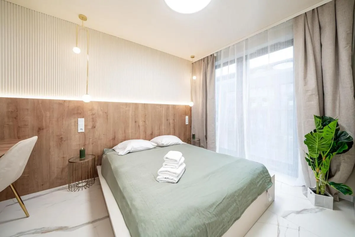 EASY RENT- Wieniawska 53 Centrum 24h Check-in — 7