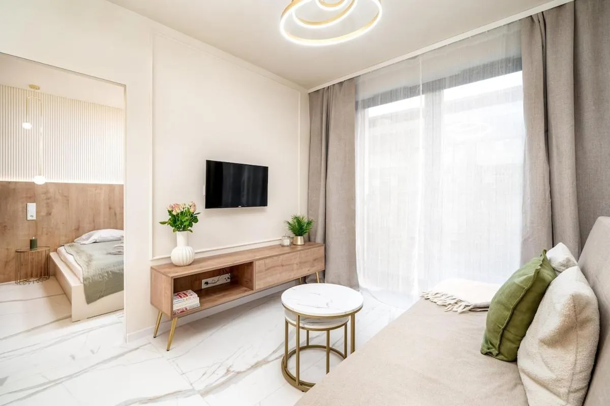 EASY RENT- Wieniawska 53 Centrum 24h Check-in — 6