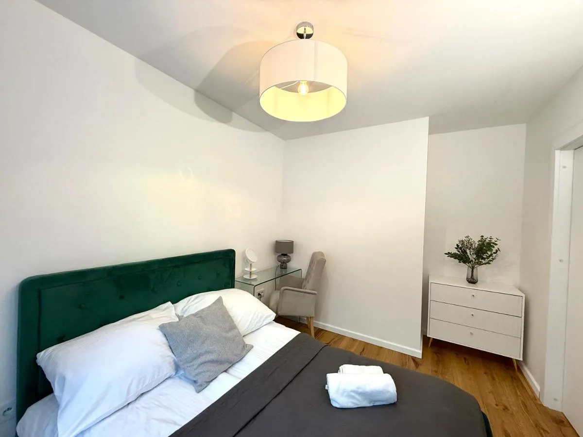 EASY RENT- Wieniawska 80 24h Check-in — 7