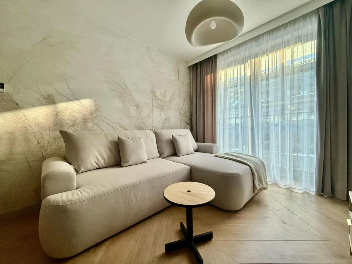 EASY RENT- Wieniawska 90, 24h Check-in — 3
