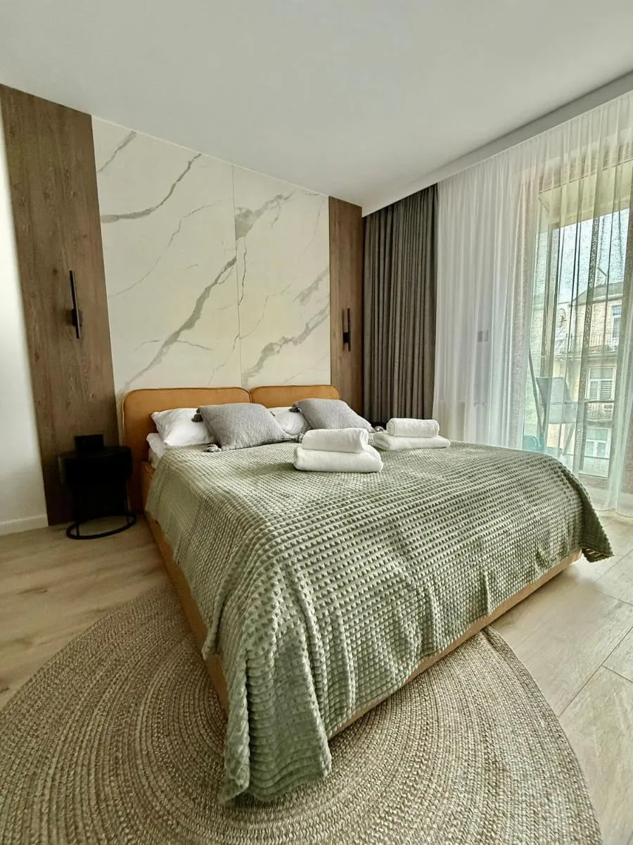 EASY RENT- Wieniawska CityCenter 24h Check-In — 2
