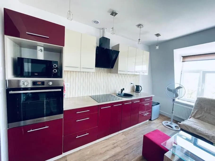 EASY RENT- Wyszyńskiego, Centrum 24h Check-in — 7