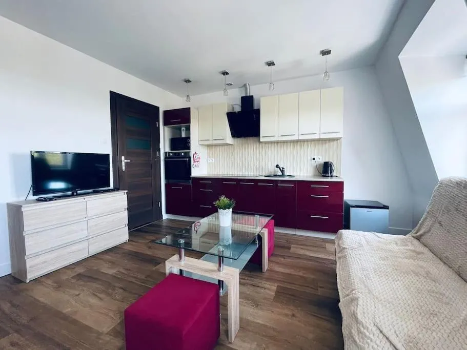 EASY RENT- Wyszyńskiego, Centrum 24h Check-in — 6