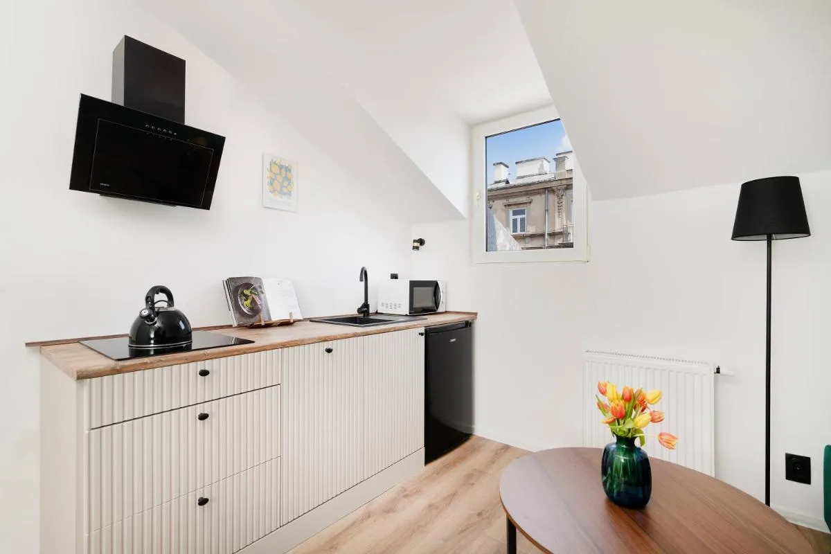 EASY RENT – Lubartowska 11 — 4