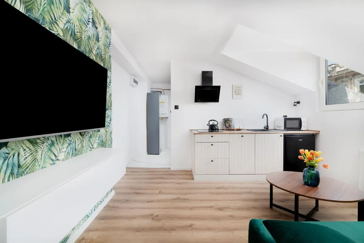 EASY RENT – Lubartowska 11 — 5