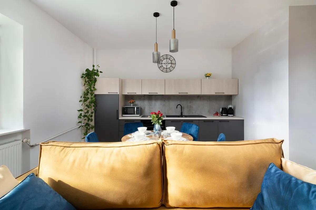 Easy Rent Apartments – Kosmos, 24h Check-in — 4