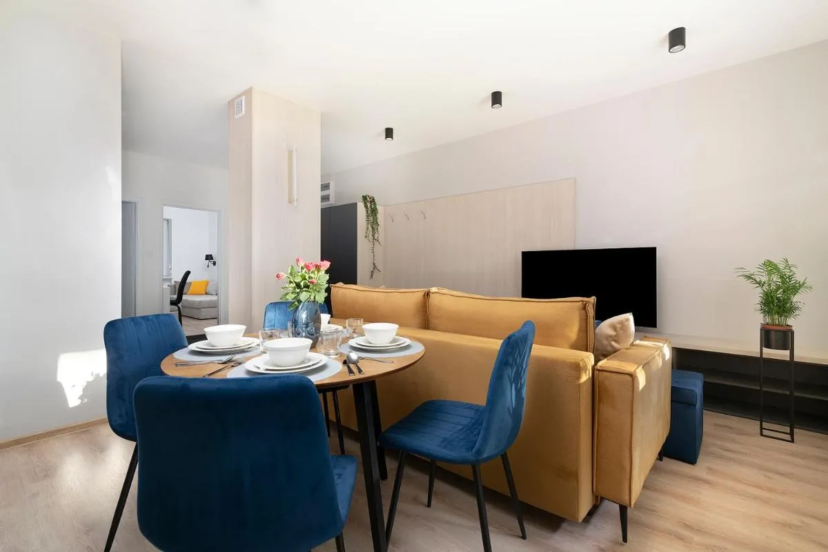 Easy Rent Apartments – Kosmos, 24h Check-in — 5