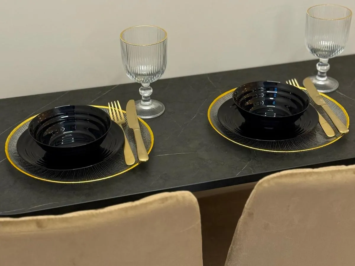 Golden Eden Wieniawska – Rezydencja Ogród Saski – wanna w sypialni, apartament w samym centrum, nowoczesny apartamentowiec — 2