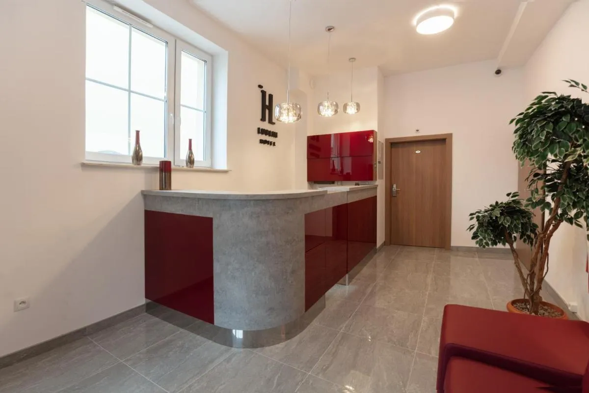 HOTEL LUBLIN — 3