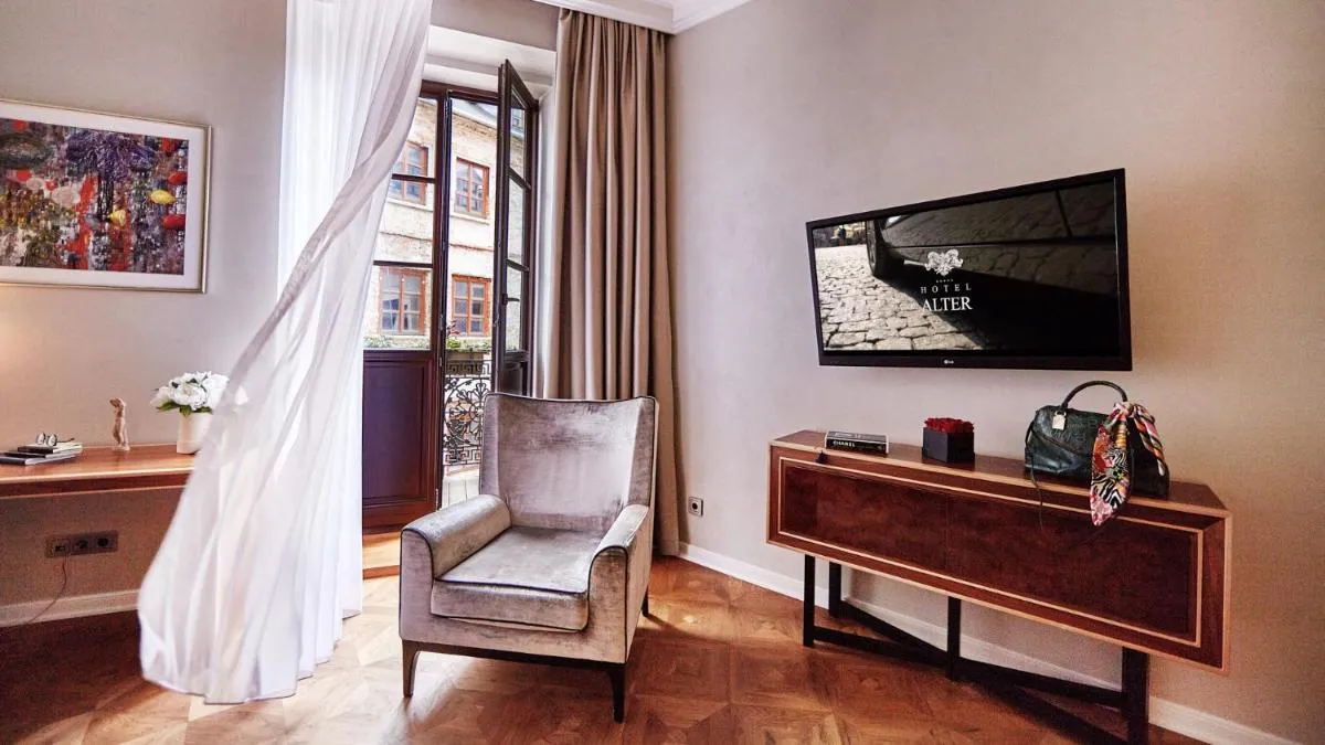 Hotel Alter — 6