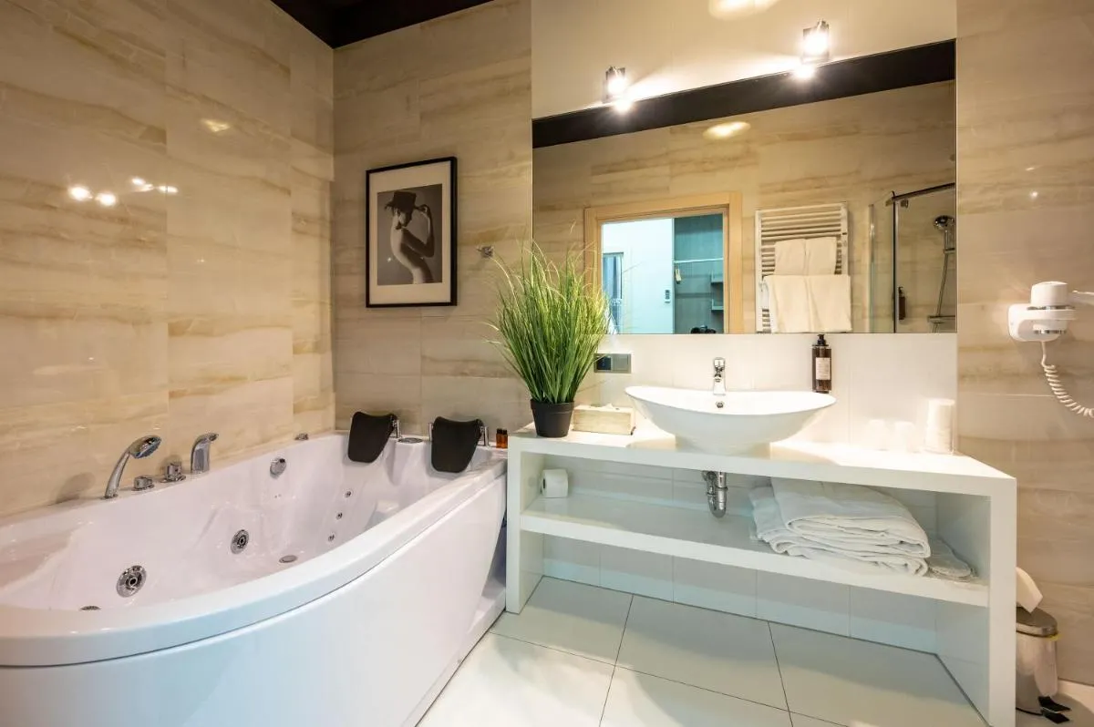 Hotel Atelia — 3