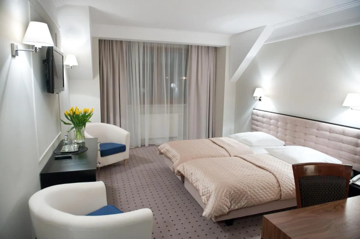 Hotel Focus — 2