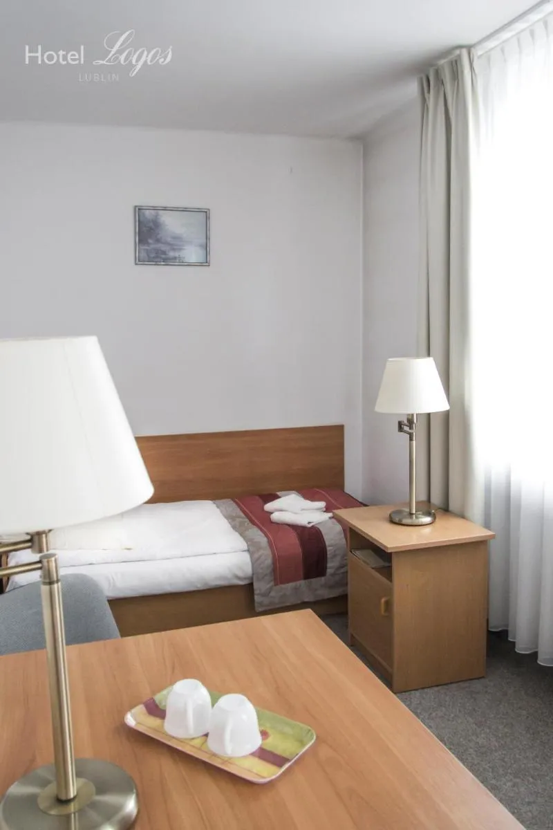 Hotel Logos — 2