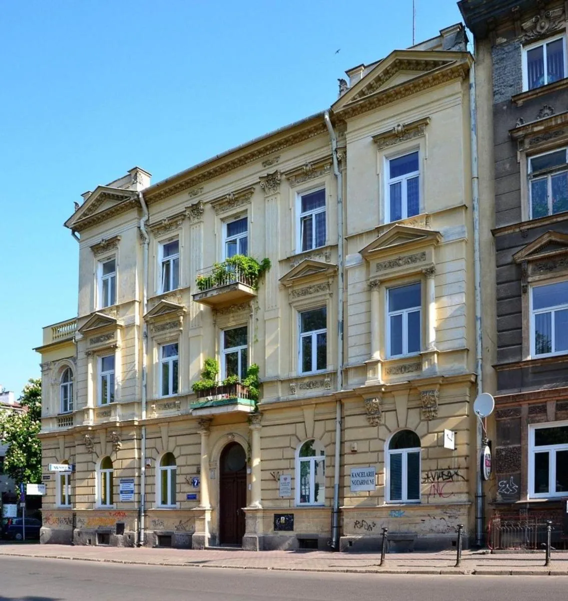 LublinBNB – exclusive FAMILY APARTMENT —— in the heart of Lublin ——————————– bedroom & living room & kitchen — 6