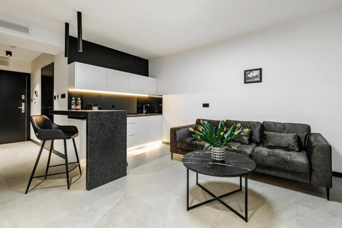 PLATiNIUM HOUSE & SPA BASEN-SAUNA CENTRUM — 5