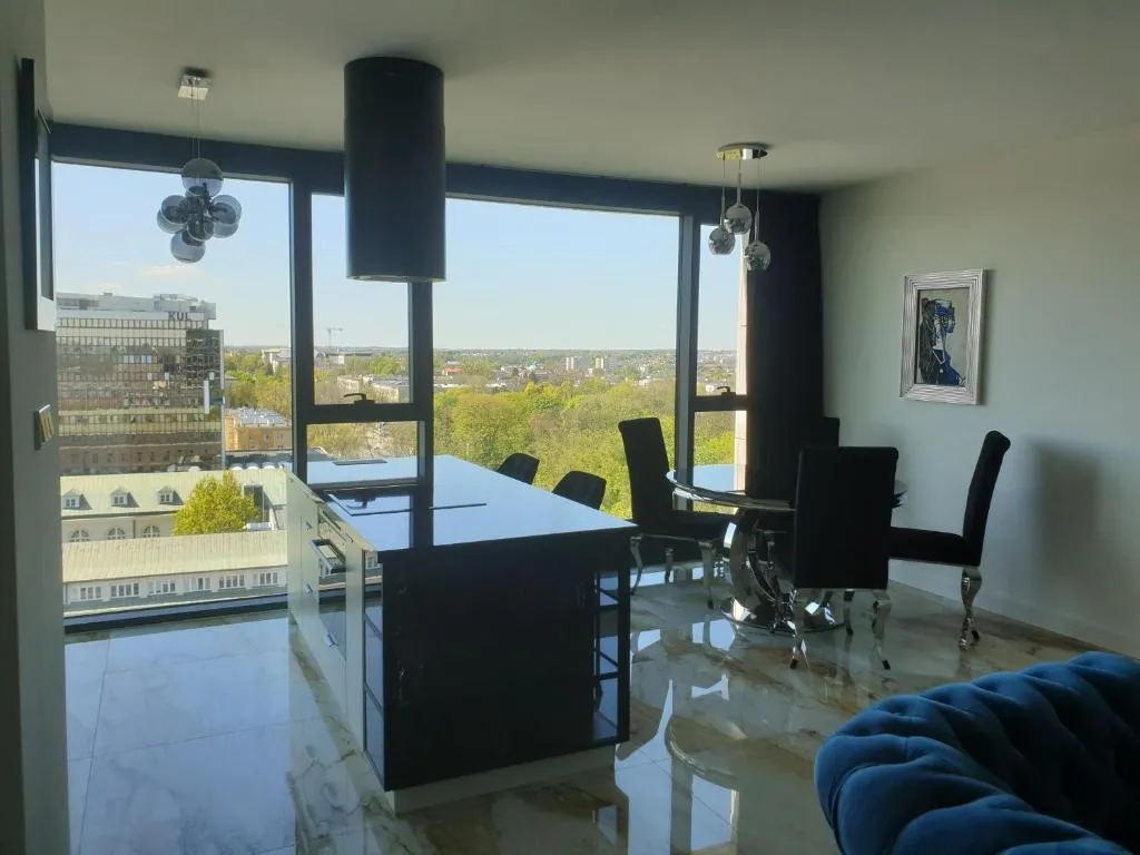 RS SUITES PRESTIGE 14 piętro “SKY” Racławickie 10 HOME & SPA
