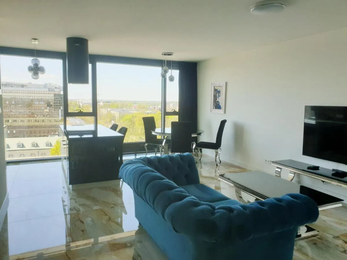 RS SUITES PRESTIGE 14 piętro “SKY” Racławickie 10 HOME & SPA — 6