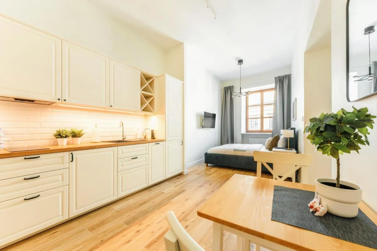 Rynek 10 Apartments — 7