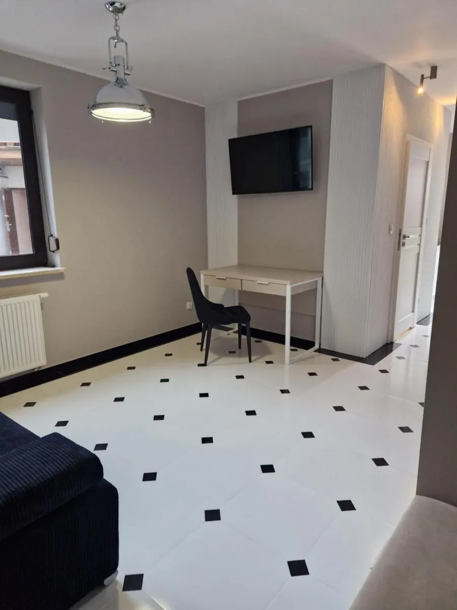 Studio z ogrodem przy Orlej — 4
