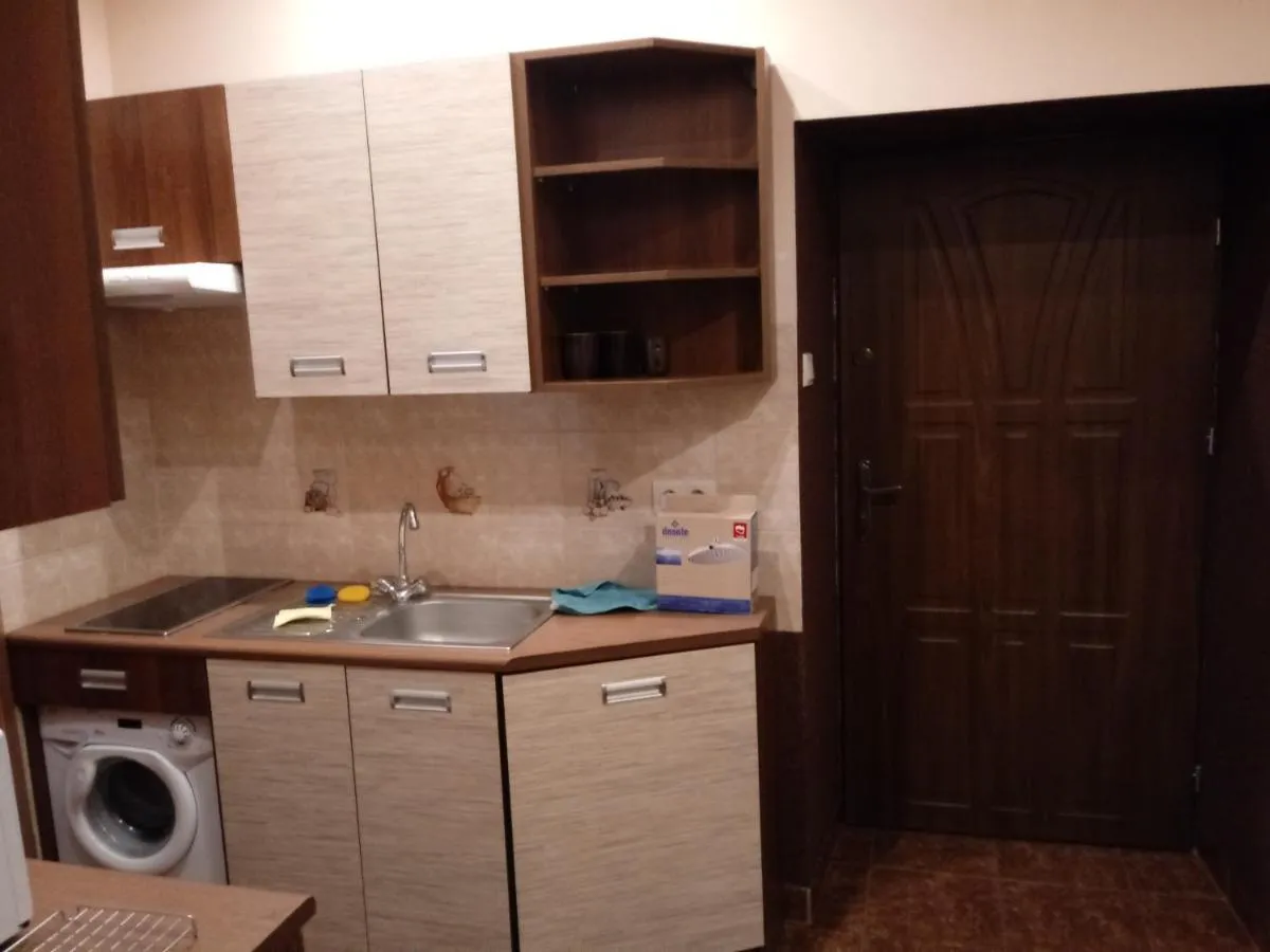 Szkolna 9A, nr2 — 6