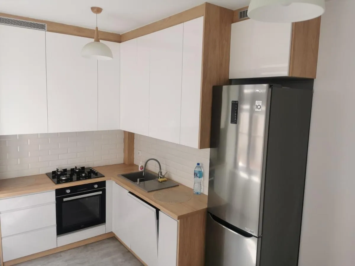 Town Square Apartment — 4