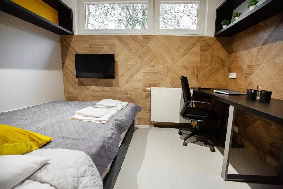 iroom — 5